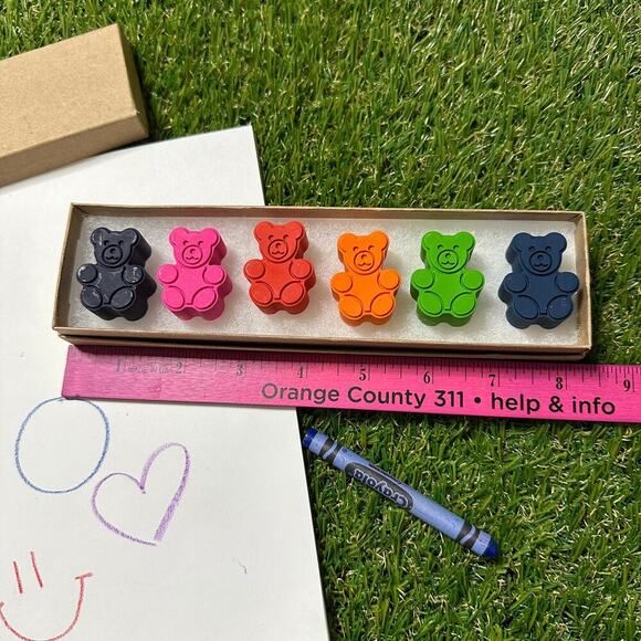 2/$24 Gummy Bears Crayons (6) Kids Girls Boys, Unique Colorful Fun Birthday Gift - Picture 7 of 10